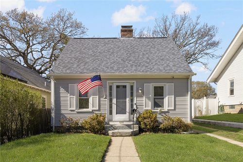 131 Blackamore Ave, Cranston, RI, 02910-4500 | Card Image