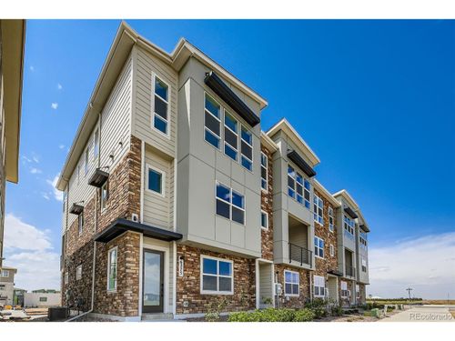 6275 Kirk St, Aurora, CO, 80019-2585 | Card Image