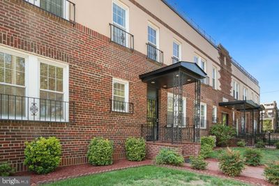 7 - 1801 Otis Street Ne, Condo with 2 bedrooms, 2 bathrooms and null parking in WASHINGTON DC | Image 1