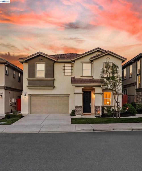 2525 Modena Dr, Pittsburg, CA, 94565-4500 | Card Image