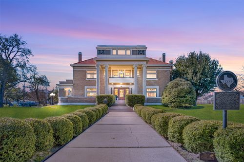 705 Griffith Ave, Terrell, TX, 75160-1579 | Card Image