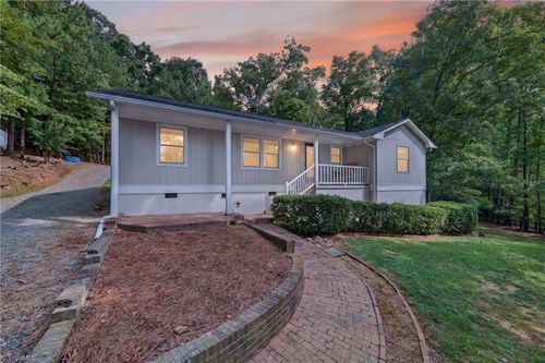 16 Piney Mountain Rd, Chapel Hill, NC, 27514-1959 | Card Image
