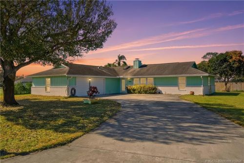 2905 Glasgow Dr, Stuart, FL, 34997-5403 | Card Image