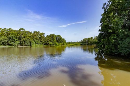 15823 Stagecoach Rd, Stagecoach, TX, 77355-4887 | Card Image