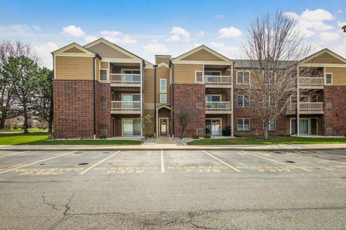 apt-301-208 Glengarry Dr, Bloomingdale, IL, 60108-2342 | Card Image