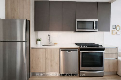 2108-2A Church St, Toronto, ON, M5E0E1 | Card Image