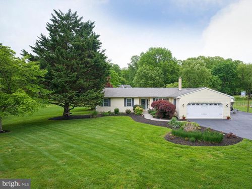 214 Lewisville Rd, Lincoln University, PA, 19352-9119 | Card Image