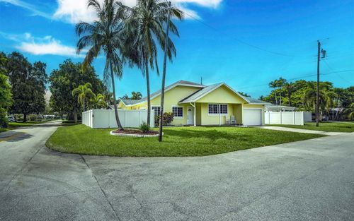 4361 Ne 13th Ter, Oakland Park, FL, 33334-4707 | Card Image