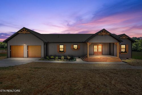 334 Roddy Branch Rd, Rockford, TN, 37853-3102 | Card Image