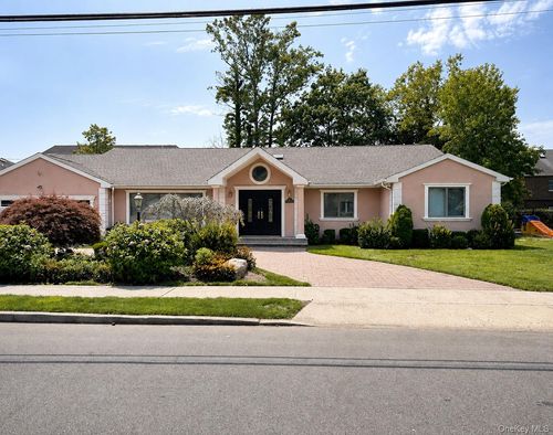 543 Fairway Dr, Woodmere, NY, 11598-1906 | Card Image