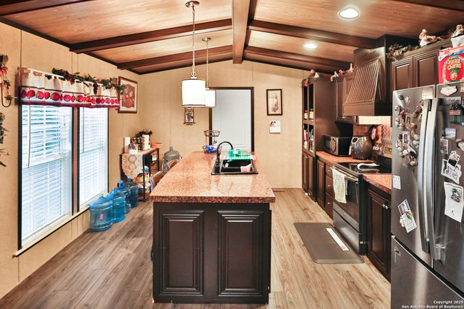 22902 Sweet Liberty, House other with 3 bedrooms, 5 bathrooms and null parking in Elmendorf TX | Image 7
