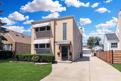 7414 W Devon Ave, Chicago, IL, 60631-1995 | Card Image