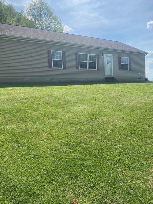 11271 Hamby Hill Rd, Frazeysburg, OH, 43822-9322 | Card Image