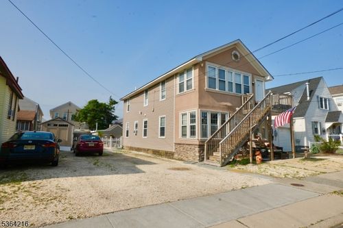 214 Franklin Ave, Seaside Heights, NJ, 08751-2426 | Card Image
