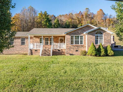 104 Ashbrook Ave, Cedar Bluff, VA, 24609 | Card Image