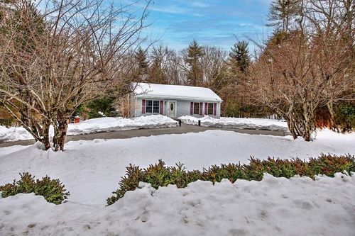 173 Quanapoag Rd, East Freetown, MA, 02717-1404 | Card Image