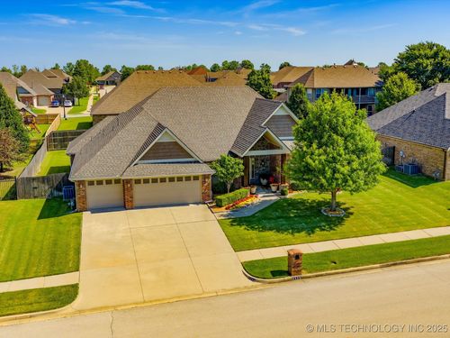 6220 Sawgrass Dr, Bartlesville, OK, 74006-2905 | Card Image