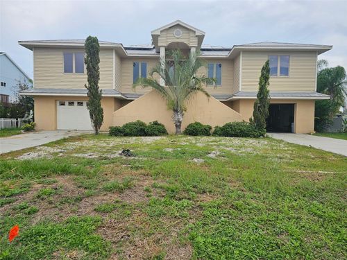 819 Blue Heron Blvd, RUSKIN, FL, 33570-3813 | Card Image