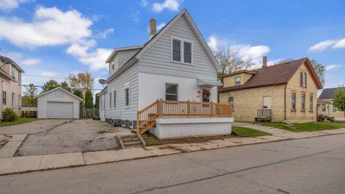 1603 Martin Ave, Sheboygan, WI, 53083-4634 | Card Image