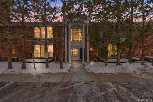 408 Fox Hills #A5 Drive S, Bloomfield Hills, MI, 48304 | Card Image