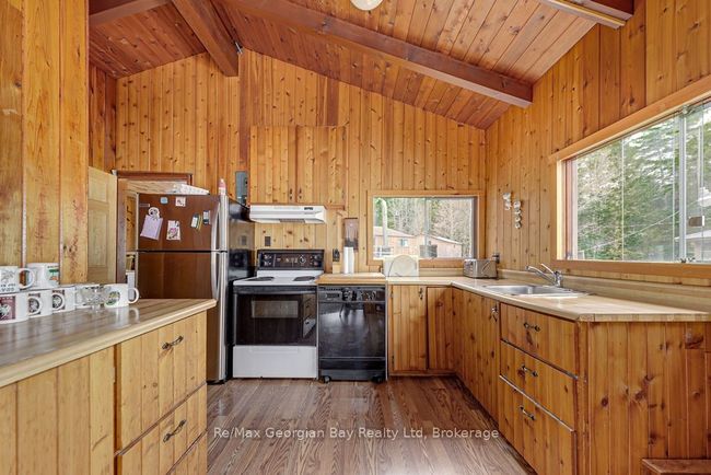 15SR405 Severn River Shore, House other with 4 bedrooms, 2 bathrooms and null parking in Coldwater ON | Image 25