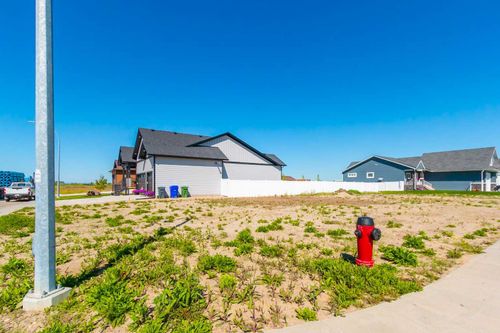 38 Viceroy Crescent, Olds, AB, T4H0G2 | Card Image