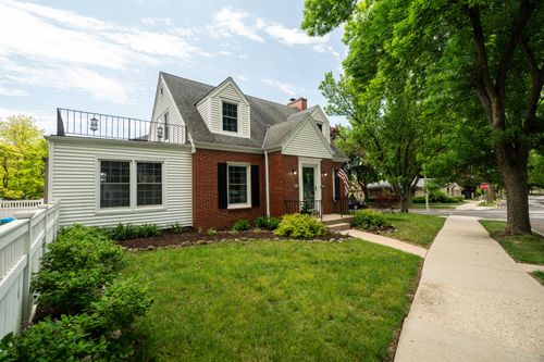 6641 W Hadley St, Milwaukee, WI, 53210-1338 | Card Image