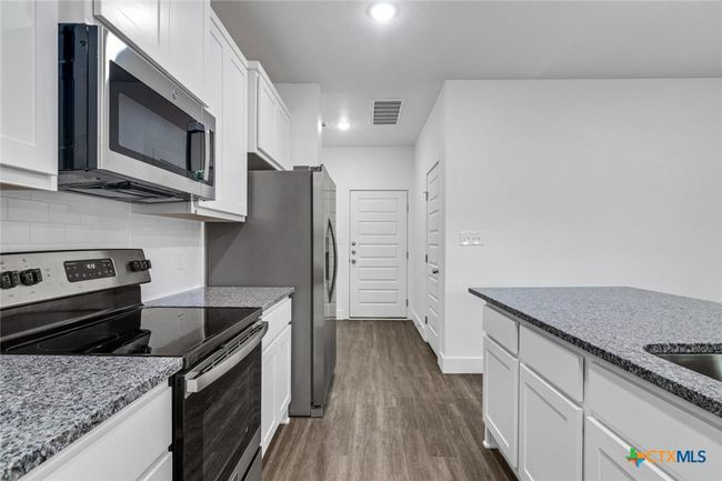 1912 Royal Loop, Townhouse with 3 bedrooms, 3 bathrooms and null parking in Belton TX | Image 7