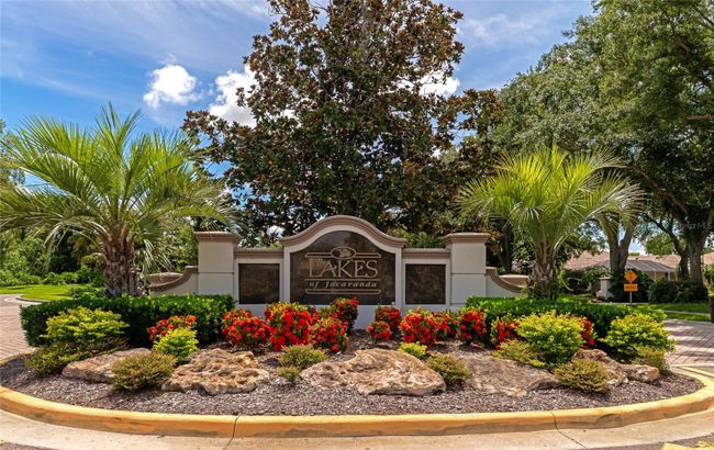 700 Silk Oak Drive, House other with 3 bedrooms, 2 bathrooms and null parking in Venice FL | Image 57