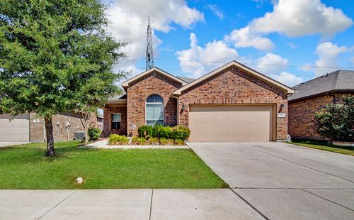 825 Key Deer Dr, Burleson, TX, 76028-6989 | Card Image