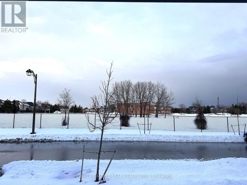 19 Waterfront Cres, Whitby, ON, L1N0M9 | Card Image