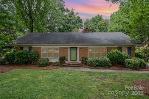 5926 Sharon Rd, Charlotte, NC, 28210-6826 | Card Image