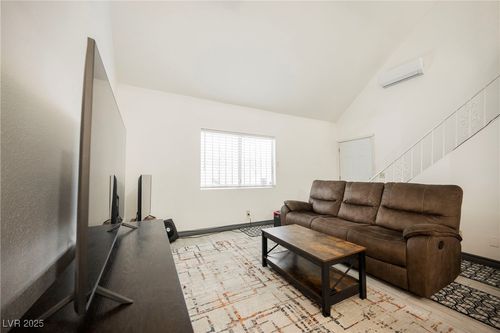 m-5107 Greene Ln, Las Vegas, NV, 89119-1744 | Card Image