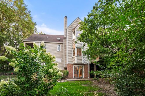 17661 Southridge Ct, Minnetonka, MN, 55345-2457 | Card Image