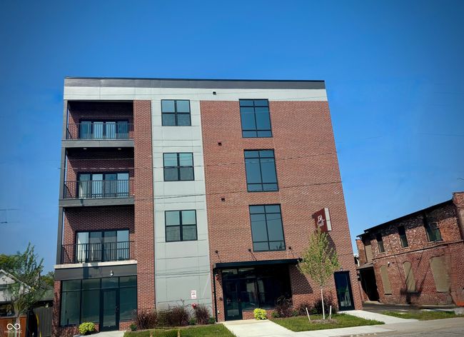 203 - 150 S Main St, Condo with 3 bedrooms, 2 bathrooms and null parking in Franklin IN | Image 4