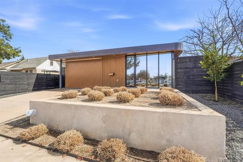 6822 Victoria Ave, Dallas, TX, 75209-3615 | Card Image