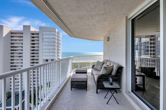 APT-1404 - 5049 N Highway A1a, Condo with 3 bedrooms, 2 bathrooms and null parking in Hutchinson Island FL | Image 16