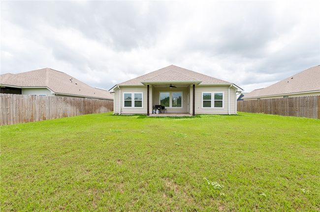 473 Brazos Bend, House other with 4 bedrooms, 2 bathrooms and null parking in Snook TX | Image 29