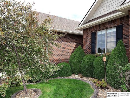 6540 Ashbrook Dr, Lincoln, NE, 68516-3402 | Card Image