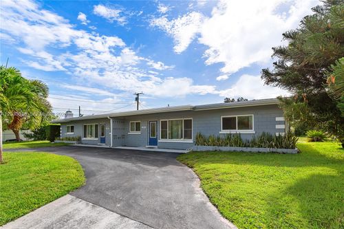 204-204 Nw 1st St, Boynton Beach, FL, 33435-4001 | Card Image
