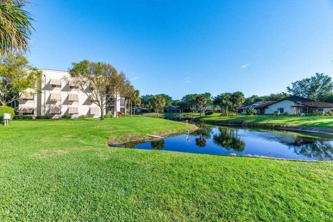 204 - 10092 Cedar Point 204 Boulevard, Condo with 2 bedrooms, 2 bathrooms and null parking in Boynton Beach FL | Image 46