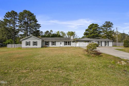 8400 Falcon Crest Cir, Angier, NC, 27501-9546 | Card Image