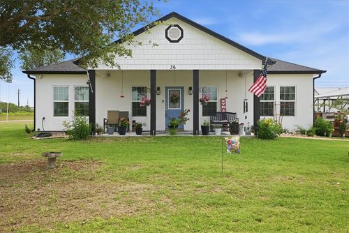 36 W Green Oak Ln, Rockport, TX, 78382 | Card Image