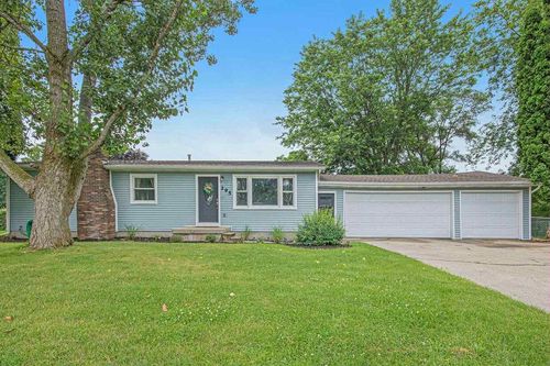 295 8th St, Cedar Springs, MI, 49319-9483 | Card Image