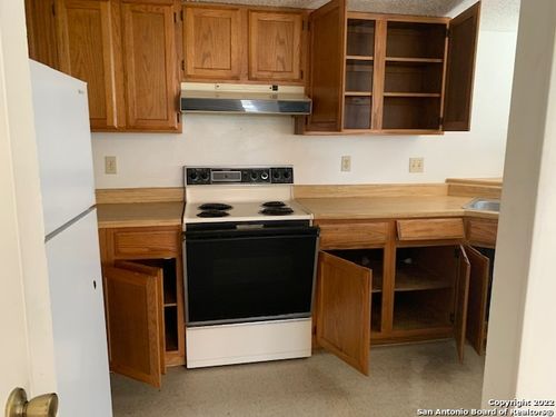 2-6307 Bostonian, San Antonio, TX, 78218-4386 | Card Image