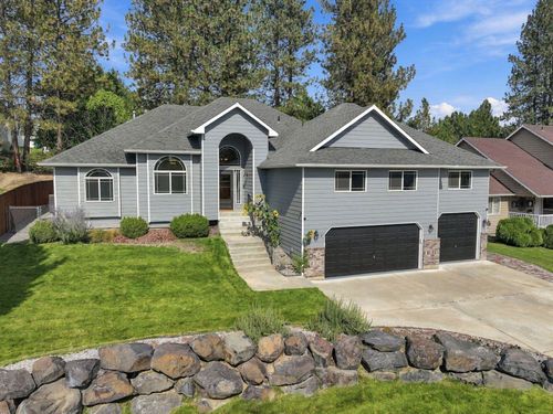 705 Upper Terrace Ln, Colbert, WA, 99005-8313 | Card Image