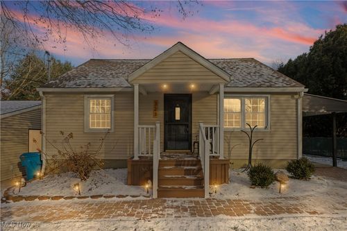 323 Tyson Ave, Akron, OH, 44319-3265 | Card Image