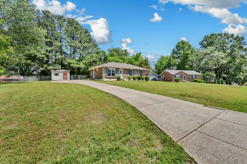 3105 Spring Creek Ct, Clarksville, TN, 37040-5962 | Card Image