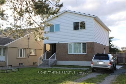 22 Elm Grove Ave, Richmond Hill, ON, L4E2T1 | Card Image
