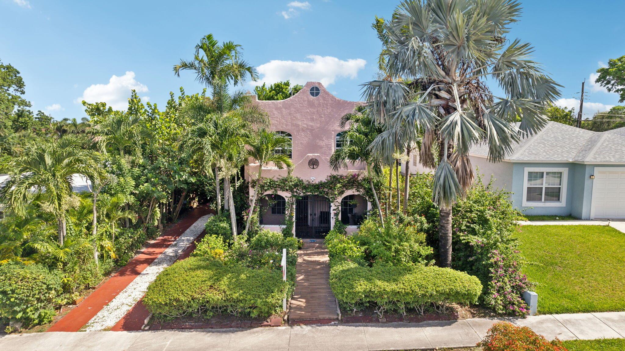 1st Ave, Boynton Beach, FL 33435